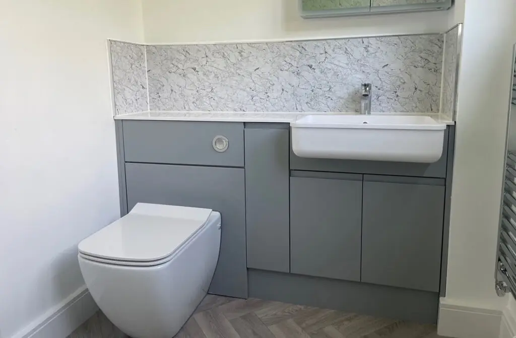 Plumbing & heating services